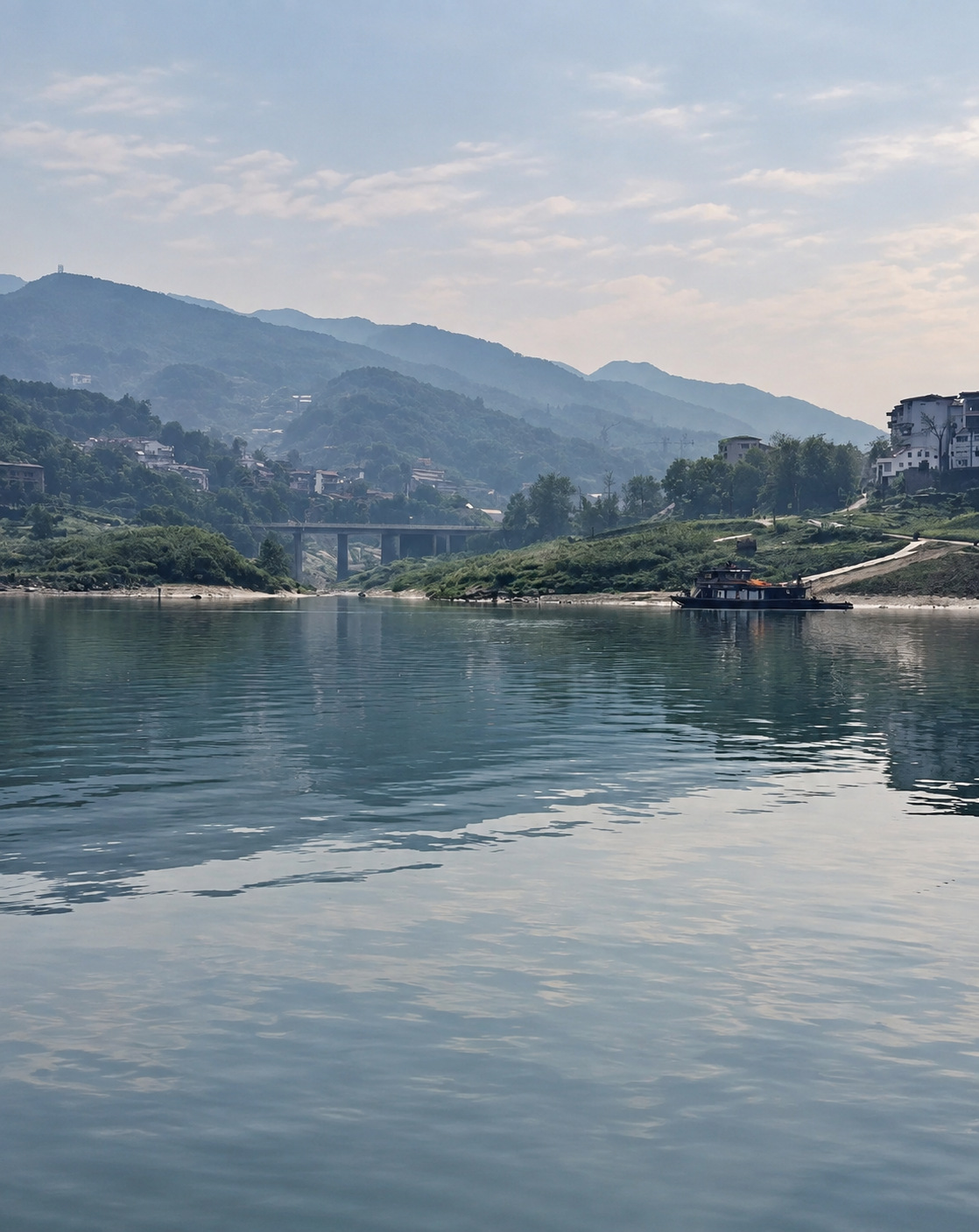 River and mountains near Chongqing