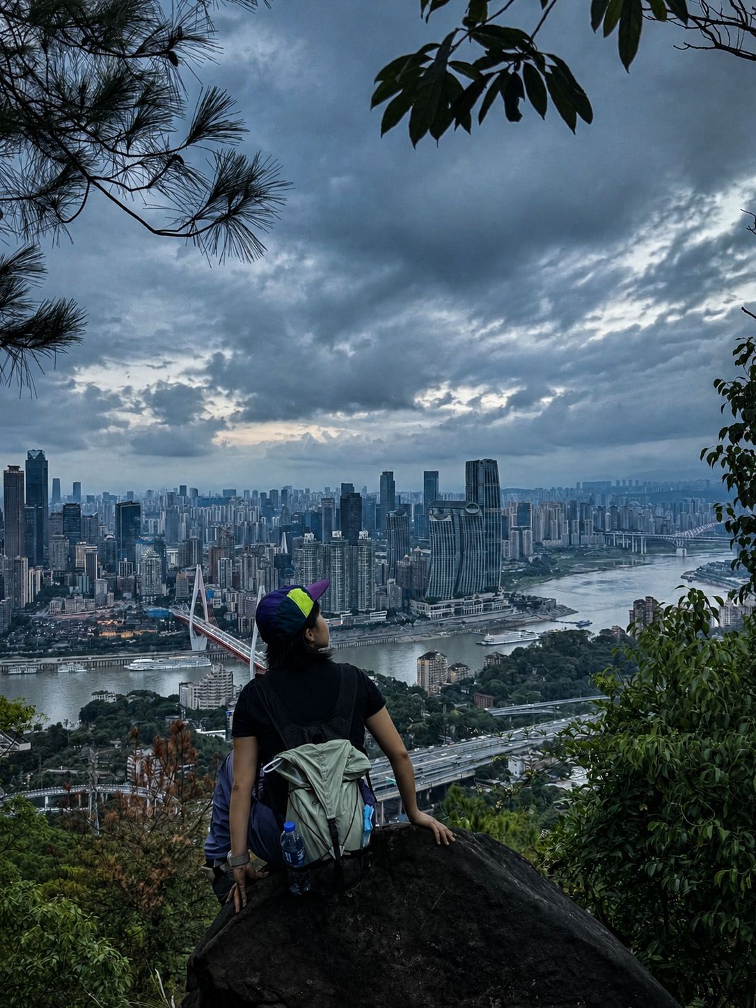 Urban climbing route photo 6